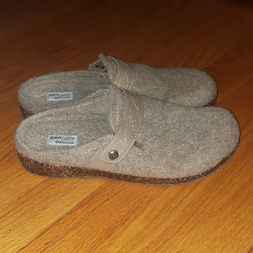 Earth Origins Tan Janet wool slides